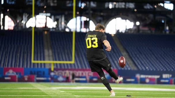 Cómo Matt Stover descubrió al nuevo pateador de los Packers, Trey Smack